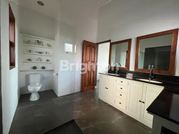 image RUMAH SEMI VILLA 3BR DI UNGASAN BADUNG BALI  (7)
