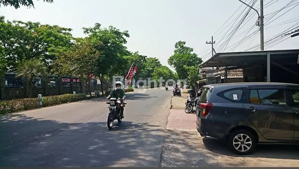 image RUMAH USAHA STRATEGIS 3KT DEKAT RAYA LEBO, SIDOARJO (4)