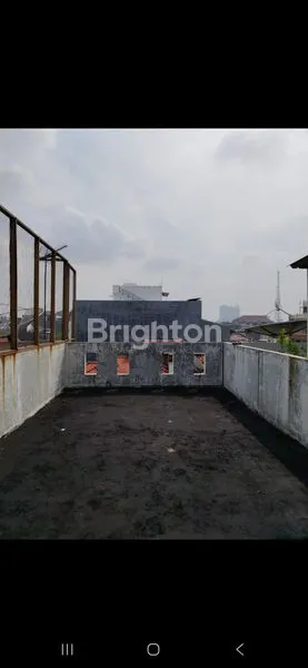 image RUMAH DUTA MAS 3 1/2 LANTAI (6)