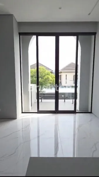 image DIJUAL RUMAH  SIAP HUNI MINIMALIS WOODLAND CITRALAND (5)