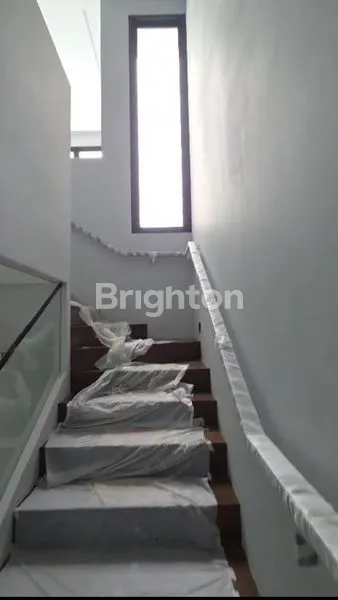 image DIJUAL RUMAH  SIAP HUNI MINIMALIS WOODLAND CITRALAND (4)