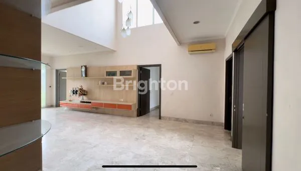 image RUMAH MEWAH DI CLUSTER FRANGIPANI – DE PARK, BSD CITY - SIAP HUNI | TERAWAT\N (5)