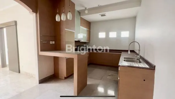 image RUMAH MEWAH DI CLUSTER FRANGIPANI – DE PARK, BSD CITY - SIAP HUNI | TERAWAT\N (4)