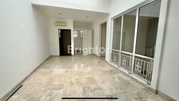image RUMAH MEWAH DI CLUSTER FRANGIPANI – DE PARK, BSD CITY - SIAP HUNI | TERAWAT\N (3)