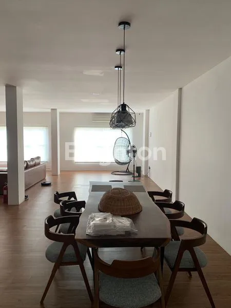 image RUKO GANDENG 4,5 LANTAI FULL RENOVASI LOKASI DI JALAN RAYA, BISA DILEWATI TRONTON / CONTAINER DI TAMAN SARI, JAKARTA BARAT. (6)