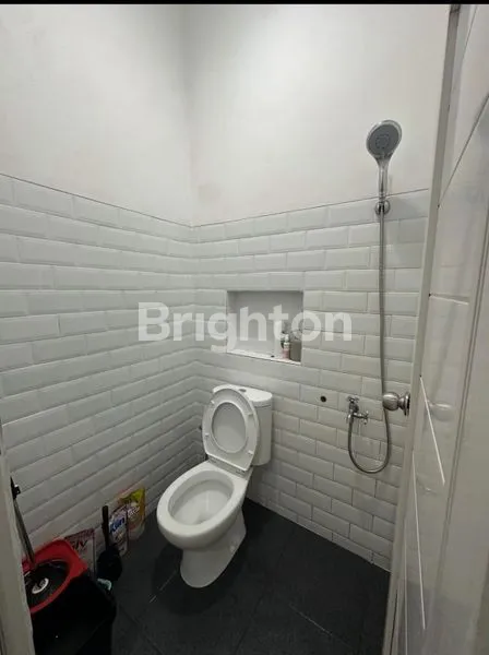 image DIJUAL RUMAH CANTIK FULL RENOVASI – JATIASIH. BEKASI SIAP HUNI | SEMI FURNISHED | BEBAS BANJIR (5)