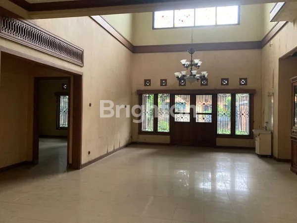 image EXCLUSIVE INVESTMENT OPPORTUNITY TANAH LUAS DENGAN BONUS RUMAH MEWAH CIPAYUNG  – JAKARTA TIMUR | SHM (3)