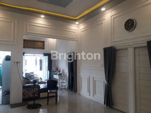 image RUMAH SIAP HUNI NYAMAN AMAN JALAN PARIS II PONTIANAK (4)