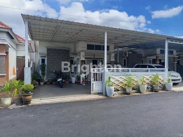 image RUMAH SIAP HUNI NYAMAN AMAN JALAN PARIS II PONTIANAK (1)