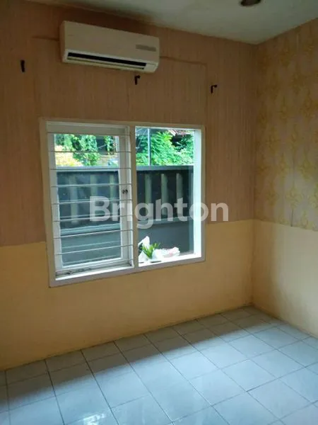 image RUMAH 7 KAMAR DI JALAN PROTOKOL, LT 210M² SIAP HUNI (7)