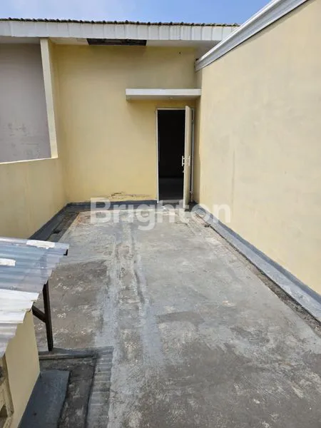 image RUKO STRATEGIS 4 LANTAI DI CBD GREEN LAKE CITY (8)