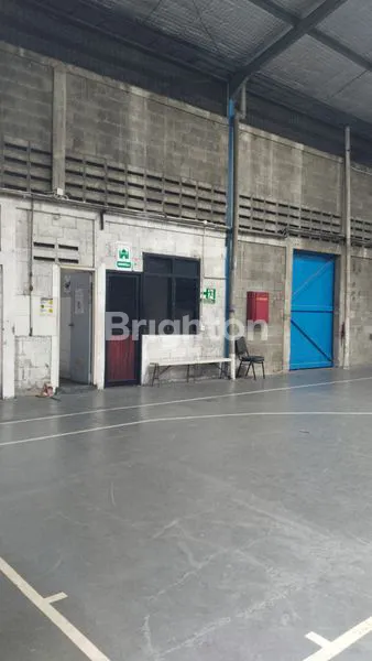 image GUDANG LUAS 1000M² DI KARAWACI, STRATEGIS & SIAP PAKAI (6)