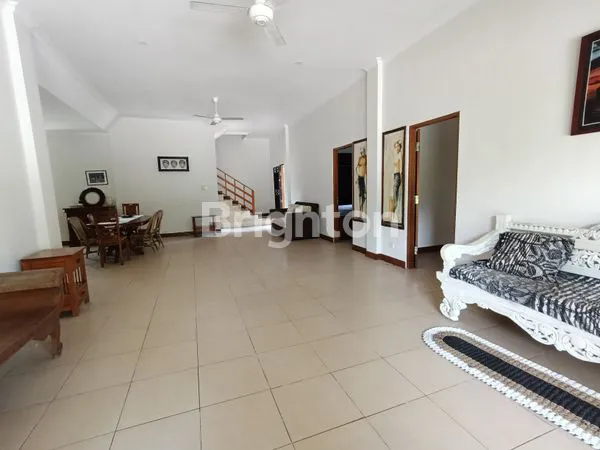 image TANAH PREMIUM 9 ARE DI CEMAGI + BONUS VILLA BALKON 2 LANTAI | VIEW SAWAH | KOLAM RENANG | DEKAT CANGGU & TANAH LOT (6)