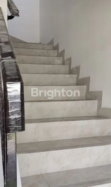 image RUMAH 2 LANTAI DI LAVON SWAN CITY, LT 84/LB 101 (5)