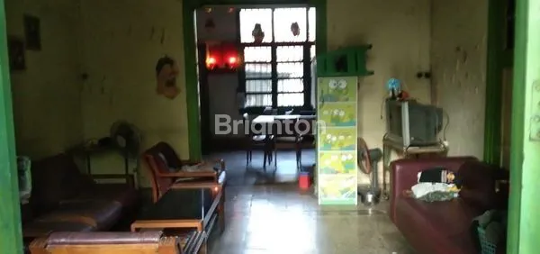 image RARE ITEM! HITUNG TANAH 529 M² | LEBAR 17,6 M | JL. JAKSA AGUNG SUPRAPTO – PUSAT SURABAYA (2)