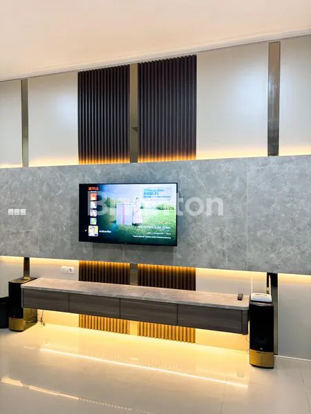 image VILA 2 LANTAI FULL FURNISHED DAN KOLAM RENANG KOTA BATU (3)