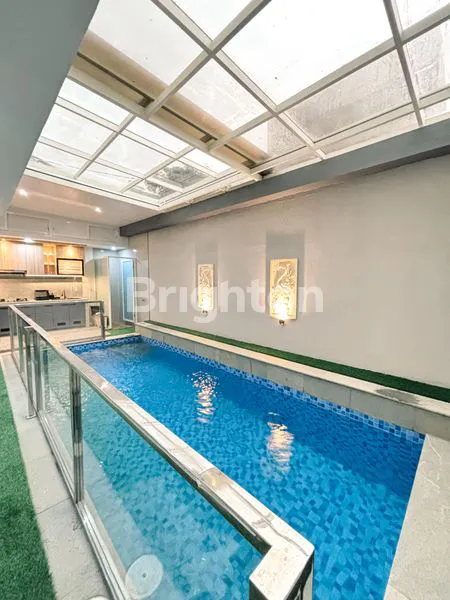 image VILA 2 LANTAI FULL FURNISHED DAN KOLAM RENANG KOTA BATU (8)