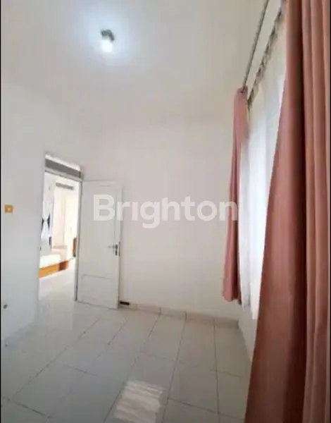 image HUNIAN IDEAL MINIMALIS DI LOKASI TERBAIK NYAMAN BERSIH SIAP HUNI (5)