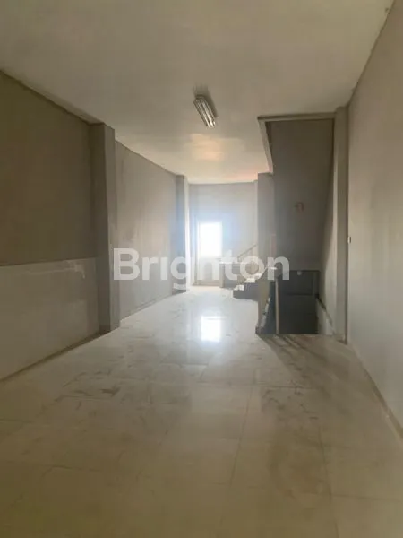 image RUKO 4 LANTAI, LOKASI SANGAT STRATEGIS, RAWAMANGUN JAKARTA TIMUR (5)