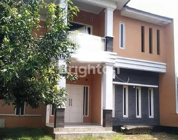 image RUMAH CANTIK DI FESTIVE GARDEN, LT 230M², 4KT+4KM (1)