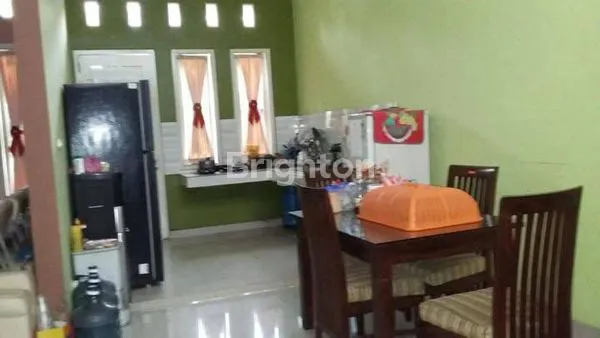 image RUMAH CANTIK DI FESTIVE GARDEN, LT 230M², 4KT+4KM (4)