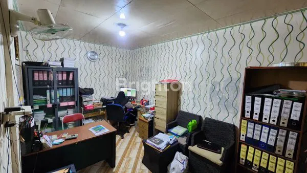 image RUMAH 1.5 LT PONDOK CANDRA STRATEGIS DEKAT TOLL JUANDA DAN RUNGKUT INDUSTRY ROW 3 MOBIL DAN DEKAT ACCES RAYA MERR (5)