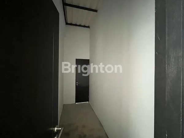 image RUMAH DI JUAL LOKASI STRATEGIS (3)