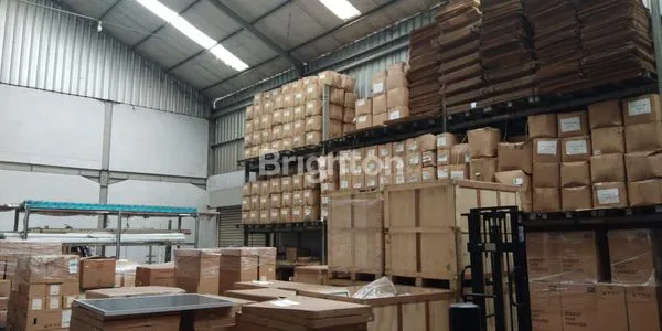 image GUDANG  DI PINGGIR JALAN POSISI HOOK DI MERPATI RAYA PERBATASAN BINTARO CIPUTAT (3)