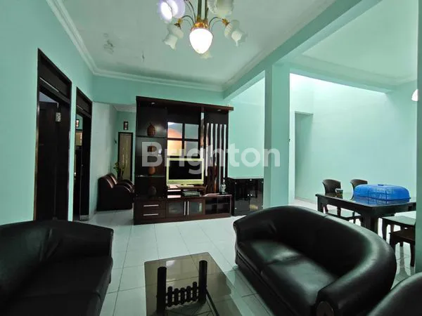 image DISEWAKAN RUMAH 1,5 LANTAI FULL FURNISH DI SULFAT, MALANG (3)