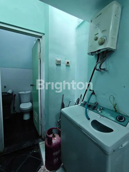 image DISEWAKAN RUMAH 1,5 LANTAI FULL FURNISH DI SULFAT, MALANG (5)