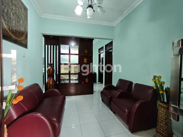 image DISEWAKAN RUMAH 1,5 LANTAI FULL FURNISH DI SULFAT, MALANG (2)