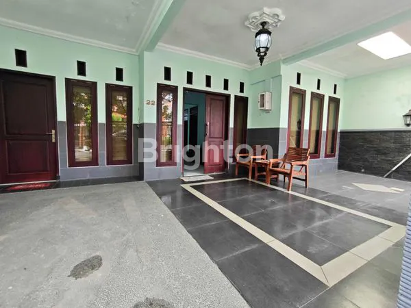 image DISEWAKAN RUMAH 1,5 LANTAI FULL FURNISH DI SULFAT, MALANG (1)