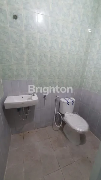 image SEWA RUKO 3 LANTAI DI PINGGIR JALAN UTAMA GATOT SUBROTO BARAT (4)