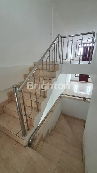 image SEWA RUKO 3 LANTAI DI PINGGIR JALAN UTAMA GATOT SUBROTO BARAT (2)