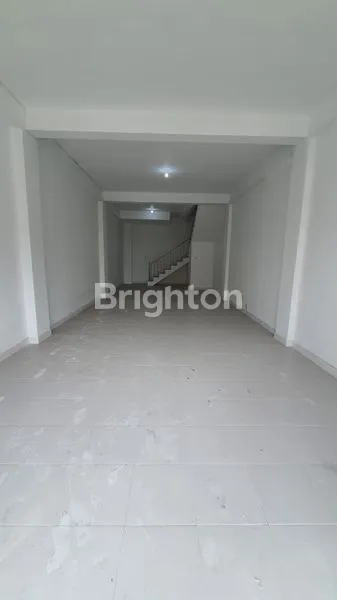 image SEWA RUKO 3 LANTAI DI PINGGIR JALAN UTAMA GATOT SUBROTO BARAT (1)