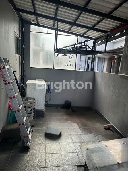 image RUMAH 2 LANTAI DI THE HEIGHT, DEKAT SEKOLAH  DAN RS (5)