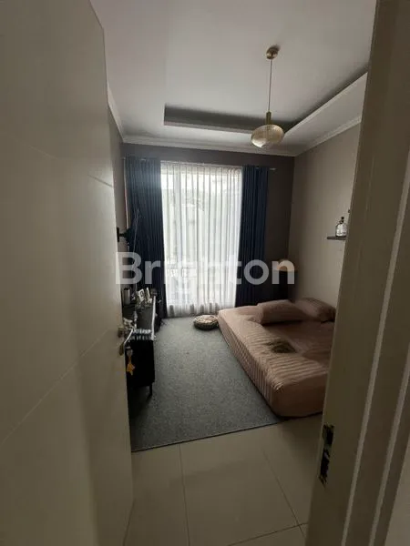 image RUMAH 2 LANTAI DI THE HEIGHT, DEKAT SEKOLAH  DAN RS (4)