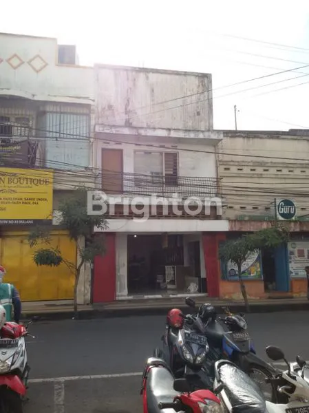 image RUKO 2 LANTAI KUDUSAN,  AREA PERDAGANGAN LOKASI STRATEGIS DEKAT PASAR BESAR DI PUSAT KOTA MALANG (1)