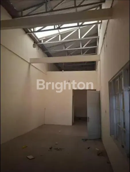 image GUDANG DISEWAKAN PINGGIR JALAN BESAR JAKARTA BARAT (4)