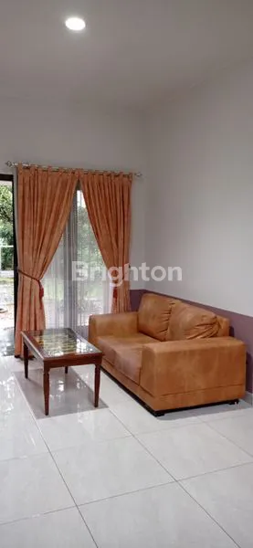 image RUMAH CANTIK SIAP HUNI FURNISED DI PANHIL SEMARANG (5)