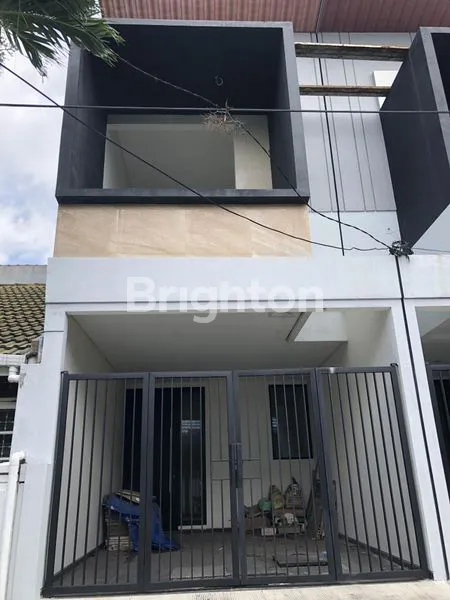 image RUMAH 2 LANTAI FULL GRANITE, LOKASI PREMIUM RUNGKUT (1)