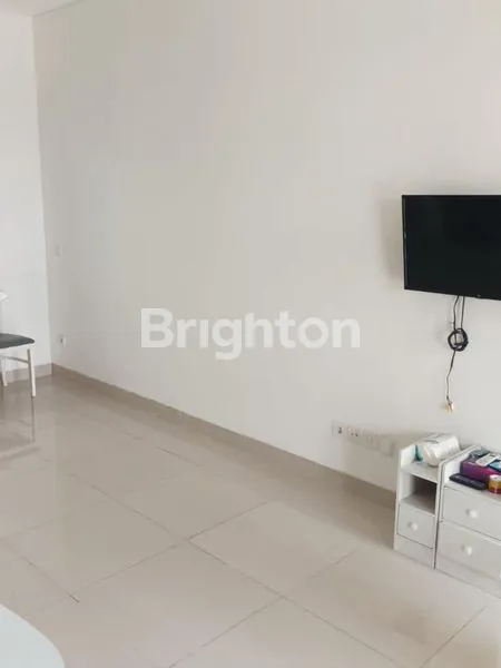 image DISEWAKAN RUMAH BSD SIAP HUNI (4)