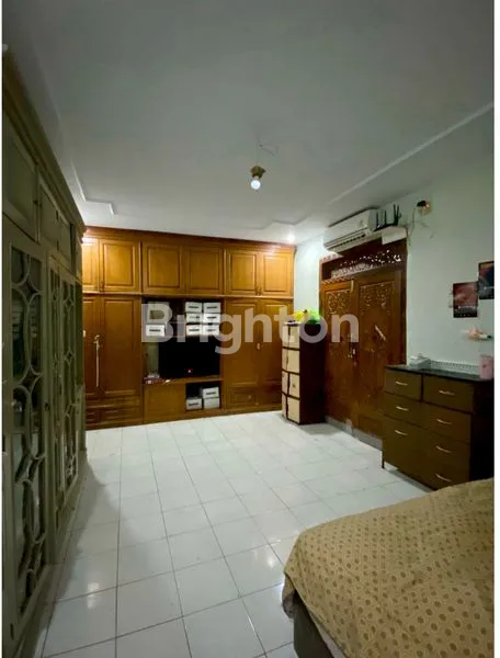 image RUMAH FURNISH LUAS TANAH 490M² DI KEBAGUSAN, DEKAT KEBUN RAGUNAN (7)