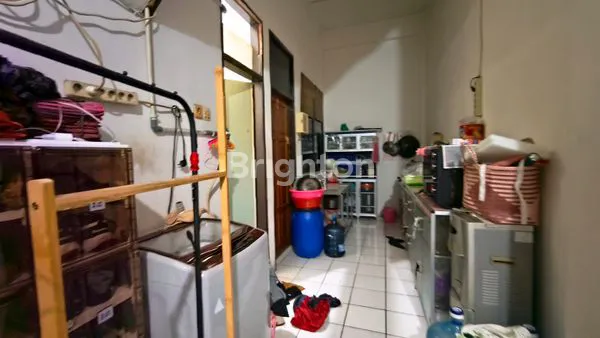 image RUMAH JELAMBAR 3 LANTAI BISA HUNIAN DAN USAHA  (5)