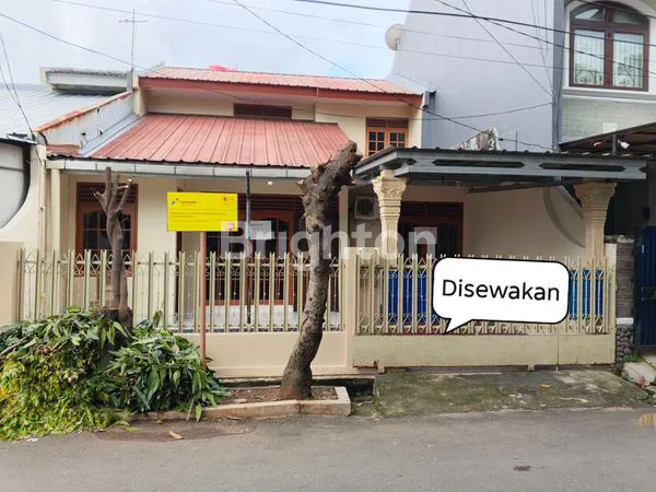 image RUMAH BAGUS 11/2LT DEKAT LOTTE MALL MERUYA UTARA (3)