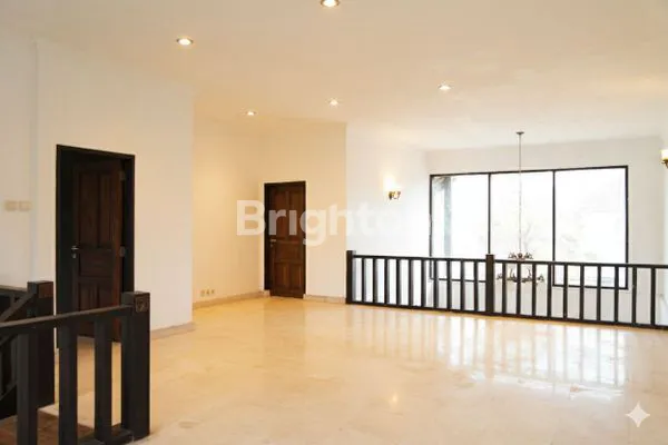 image DIJUAL RUMAH STYLE VILLA DI IMAM BONJOL  (4)