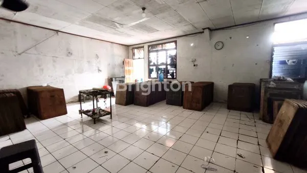 image RUMAH JELAMBAR 3 LANTAI BISA HUNIAN DAN USAHA \N (7)
