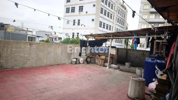 image RUMAH JELAMBAR 3 LANTAI BISA HUNIAN DAN USAHA \N (8)