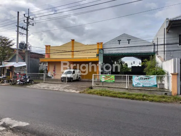 image RUMAH BESAR 1228 M2 DENGAN RUKO NOL JALAN STRATEGIS (1)
