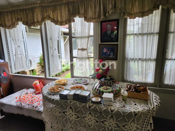 image RUMAH KOLONIAL LT 663M² DEKAT RSHS & PVJ (4)